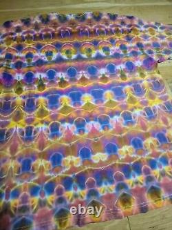 One of a kind Tie dye Men's 2XL. Mandala Tie Dye grateful dead Shibori
