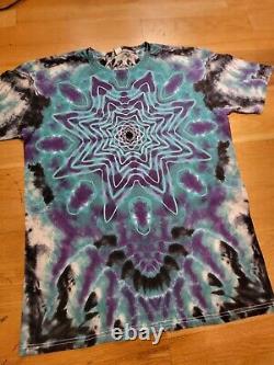 One of a kind Tie dye Men's LARGE. Mandala Tie Dye grateful dead Shibori EGG