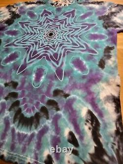 One of a kind Tie dye Men's LARGE. Mandala Tie Dye grateful dead Shibori EGG