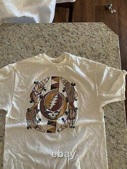 Rare Vintage Iguana Steal Your Face Grateful Dead T-shirt